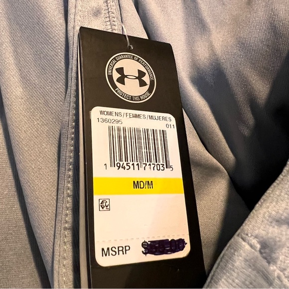 Under Armor Ladies Hoodie in Gray/white Size Medium - Picture 6 of 11